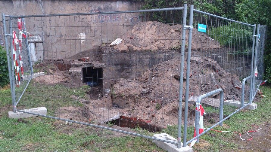BunkerAm14-05-2013-0001.jpg~original